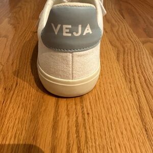 Veja size 10 canvas sneakers